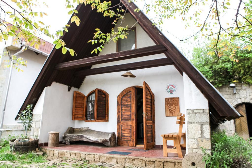 Myrtus Pince Es Vendeghaz Hotel Tarcal Exterior photo